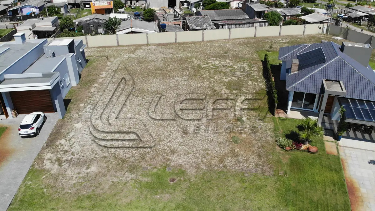 LOTE 001 - Terreno Urbano, no condomínio Riviera 2, em Xangri-lá/RS