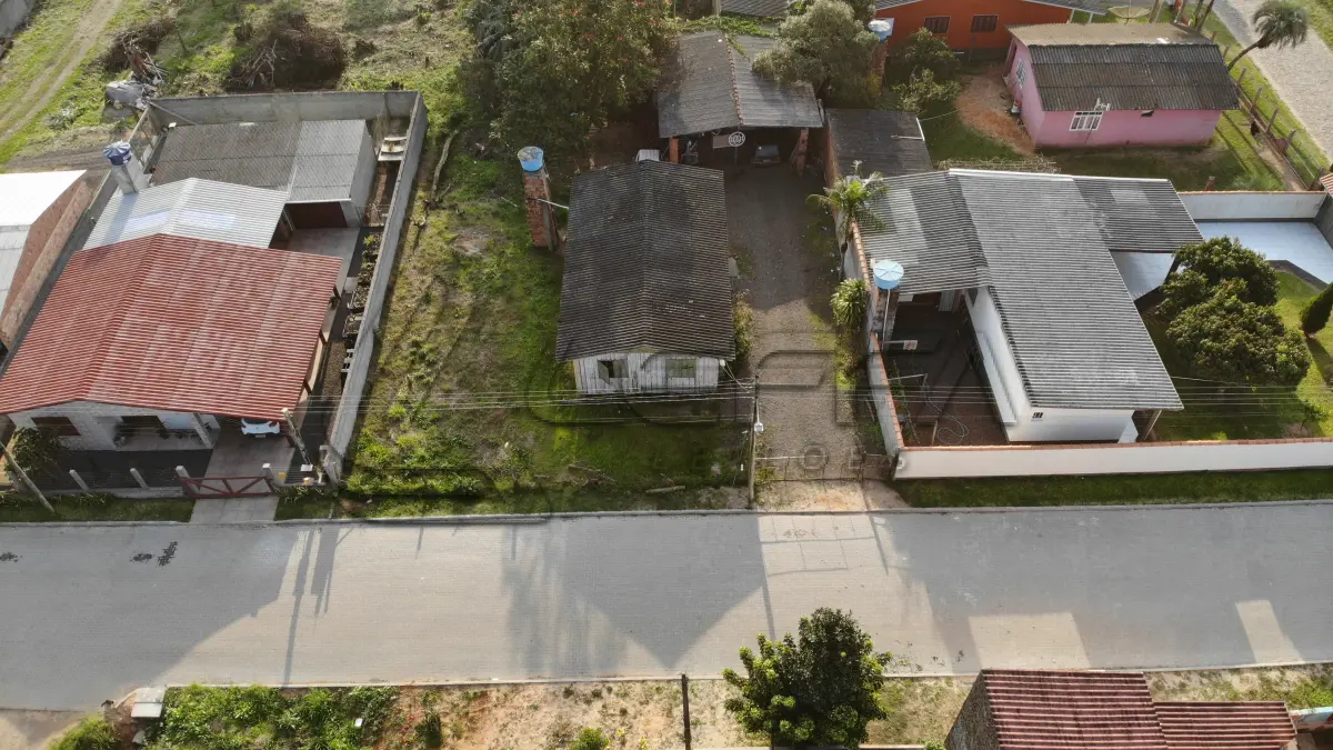 LOTE 001 - Terreno Urbano com Benfeitorias, na Rua Laurinda no Campo Bonito, em Torres/RS