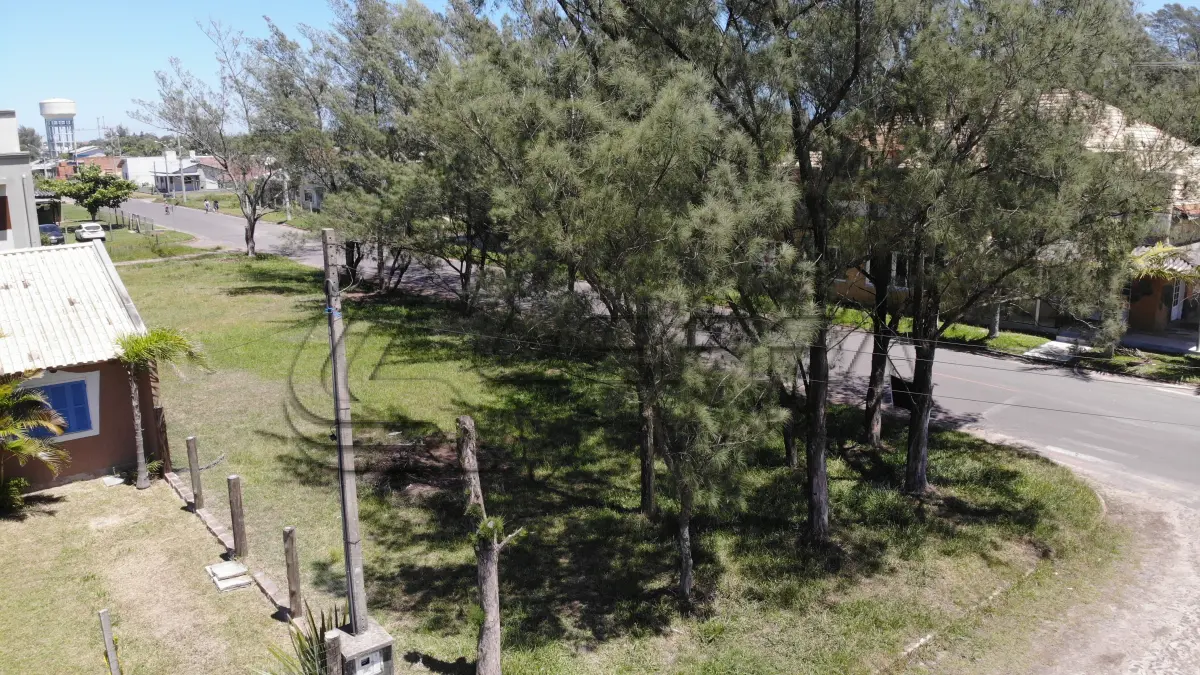 LOTE 001 - Terreno Urbano, Lote 20 quadra 05, na praia Azul, em Arroio do Sal/RS