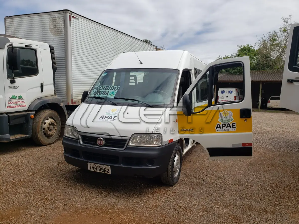 LOTE 004 - MICRO-ÔNIBUS FIAT DUCATO MC MIC, ano de fabricação/modelo 2014/2014