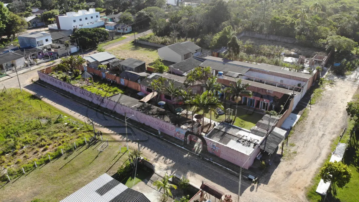 LOTE 001 - Terreno Urbano, com edificações, no bairro Centenário, Centro de Cultura Neusa Cury, em Torres/RS