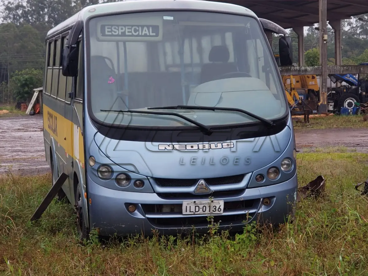 LOTE 004 - ÔNIBUS AGRALE NEO BUS, diesel, placas ILD 0136, ano e  modelo 2003