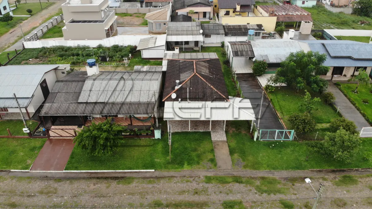 LOTE 001 - Terreno Urbano, Lote 18 Quadra 14, no Balneário Serra Azul, em Arroio do Sal/RS