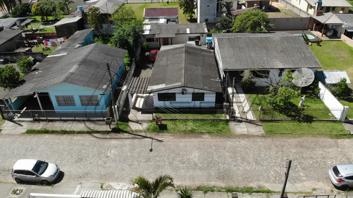 LOTE 001 - Terreno Urbano, com benfeitorias, na rua Santa Rita, 56 na Vila São João, em Torres/RS