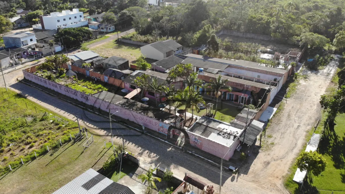 LOTE 001 - Terreno Urbano, com edificações, no bairro Centenário, Centro de Cultura Neusa Cury, em Torres/RS