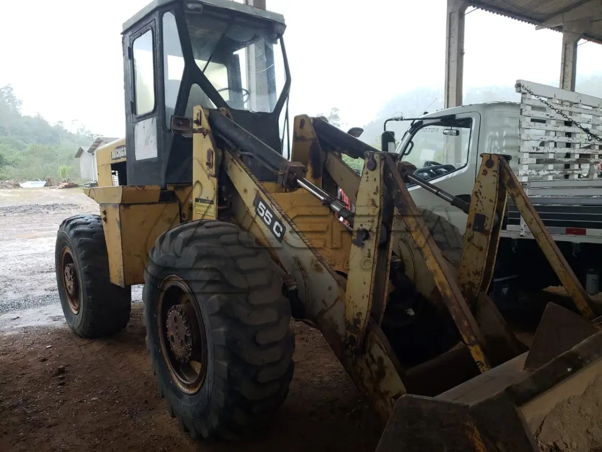 LOTE 002 - PÁ CARREGADEIRA, MICHIGAN, 55C, diesel,  ano e modelo 1985