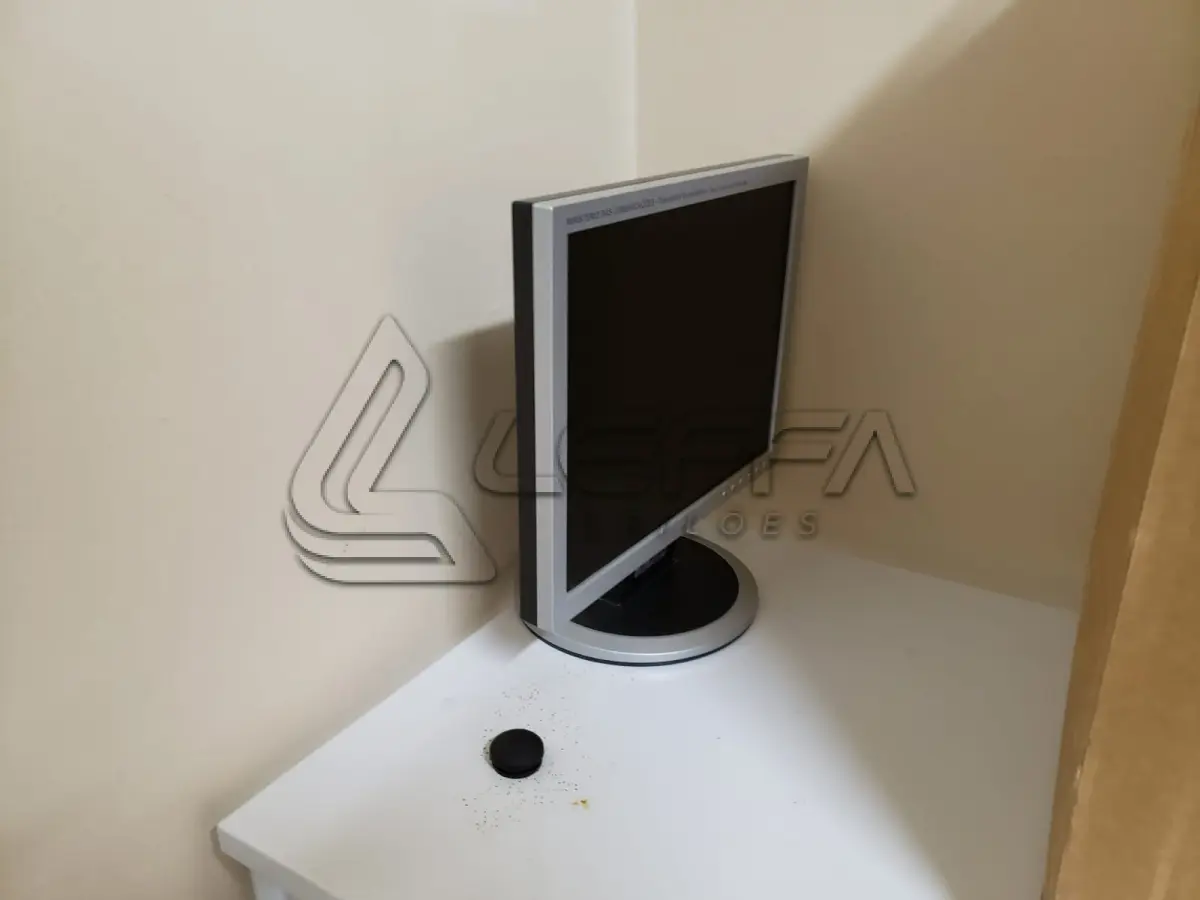 LOTE 008 - Equipamentos de Informática - CPUs, Nobreak, Estabilizador, impressoras, teclados, mouses, caixas de som, entre outros