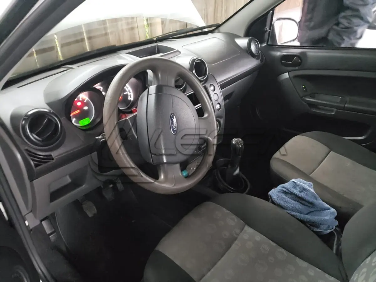 LOTE 006 - VEÍCULO FORD FIESTA, flex, placas ISI 2078, branca, ano 2011  e modelo 2012