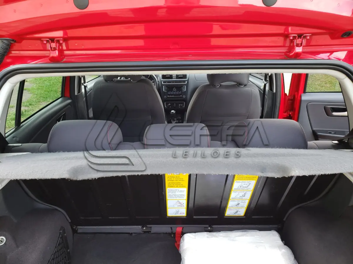 LOTE 001 - VEÍCULO VW/NOVO FOX HL MD, PLACAS IXD-5117, VERMELHO, ANO E MODELO 2016, ÚNICO DONO