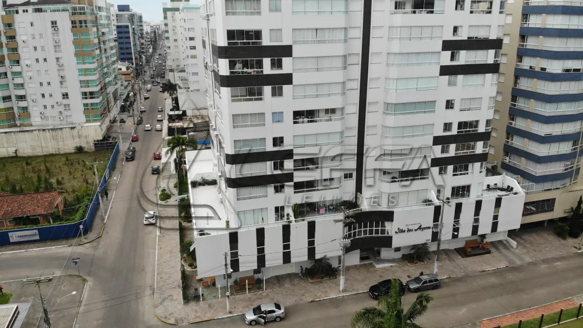 LOTE 001 - Apartamento e dois box de garagem, no Edifício Ilha dos Açores, em Capão da Canoa/RS
