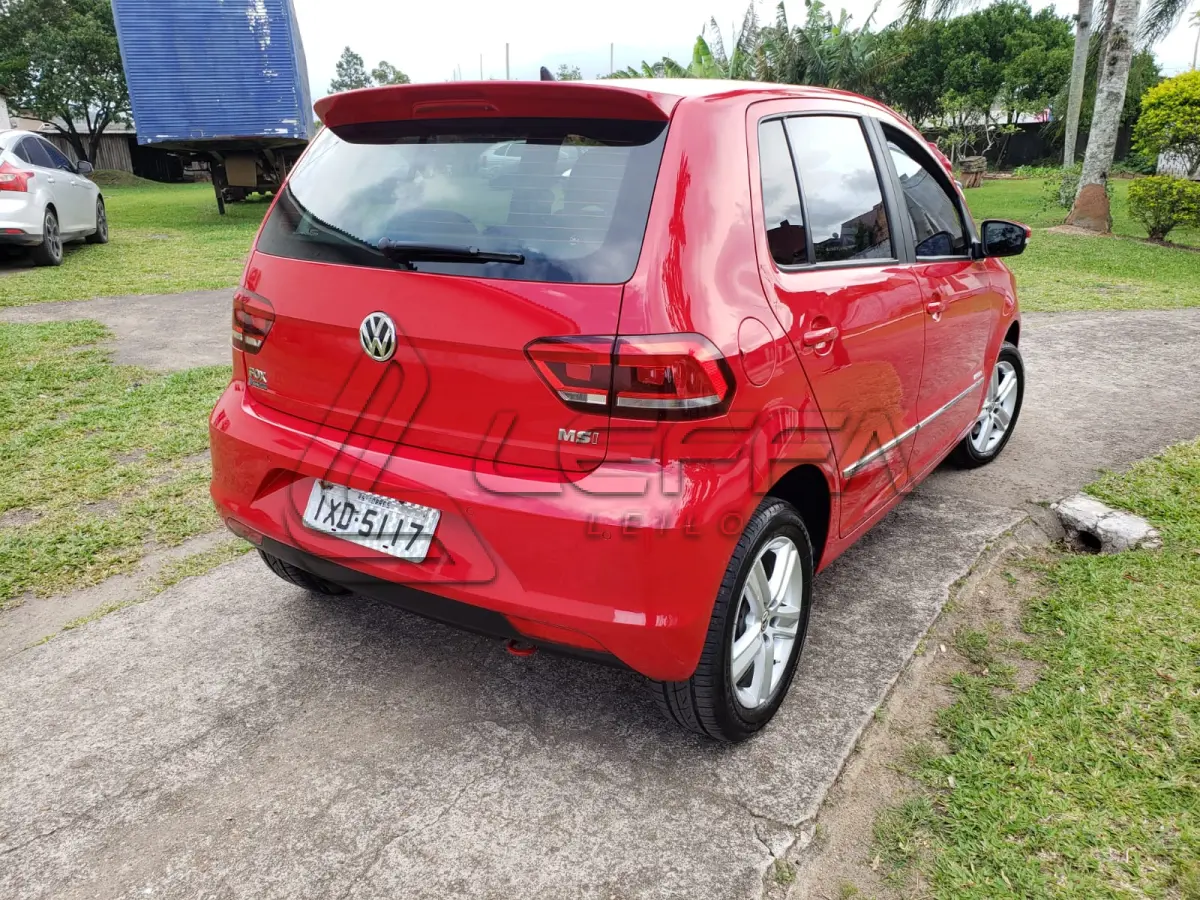 LOTE 001 - VEÍCULO VW/NOVO FOX HL MD, PLACAS IXD-5117, VERMELHO, ANO E MODELO 2016, ÚNICO DONO