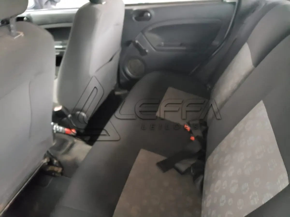 LOTE 006 - VEÍCULO FORD FIESTA, flex, placas ISI 2078, branca, ano 2011  e modelo 2012