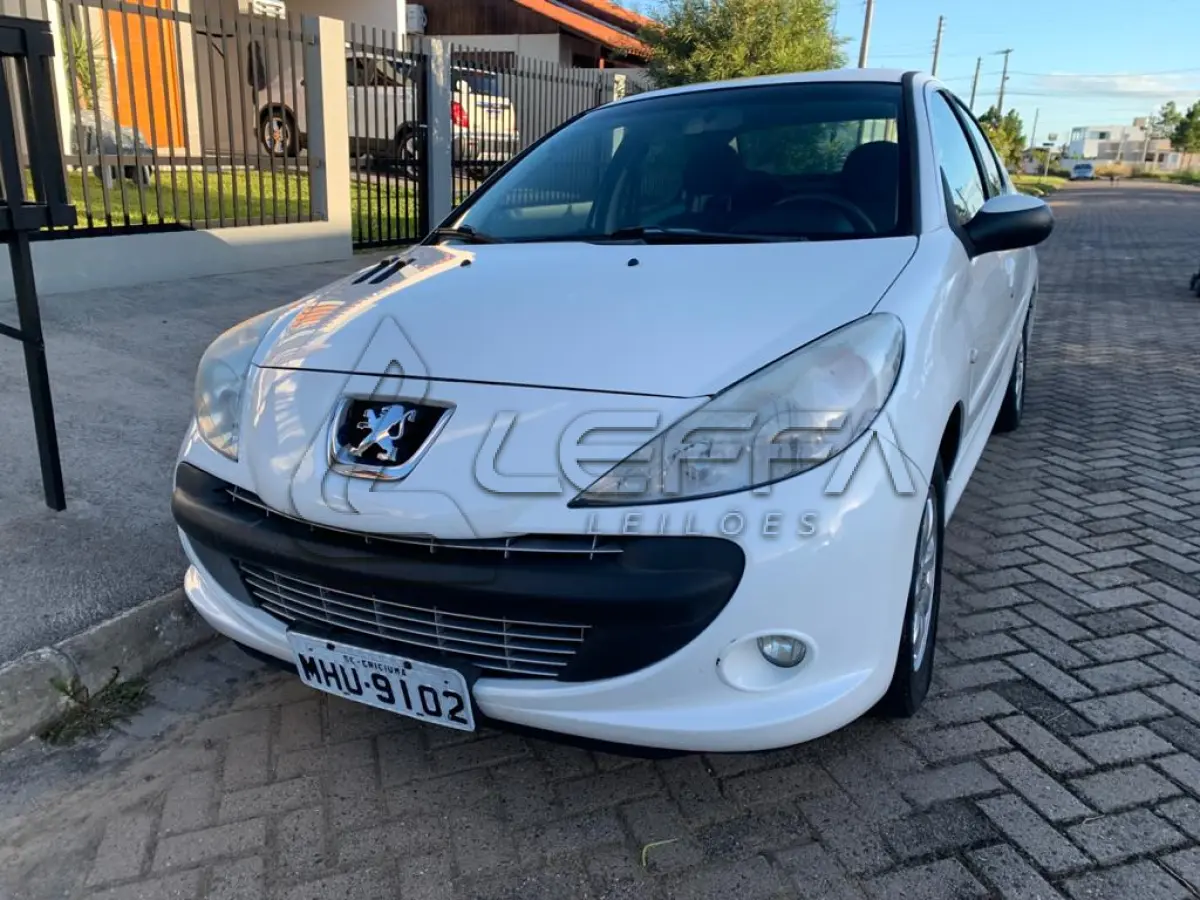 LOTE 001 - Veículo Peugeot/207 passion XR S, Branco, 5P/82CV, Gasolina
