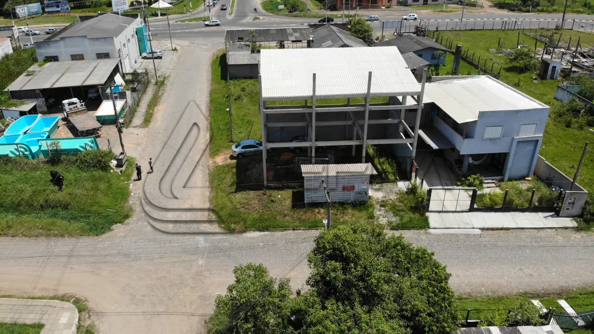 LOTE 006 - Terreno Urbano, Lote 05 Quadra 14 I, construção em alvenaria, desocupado, próximo a Av. Castelo branco, em Torres/RS