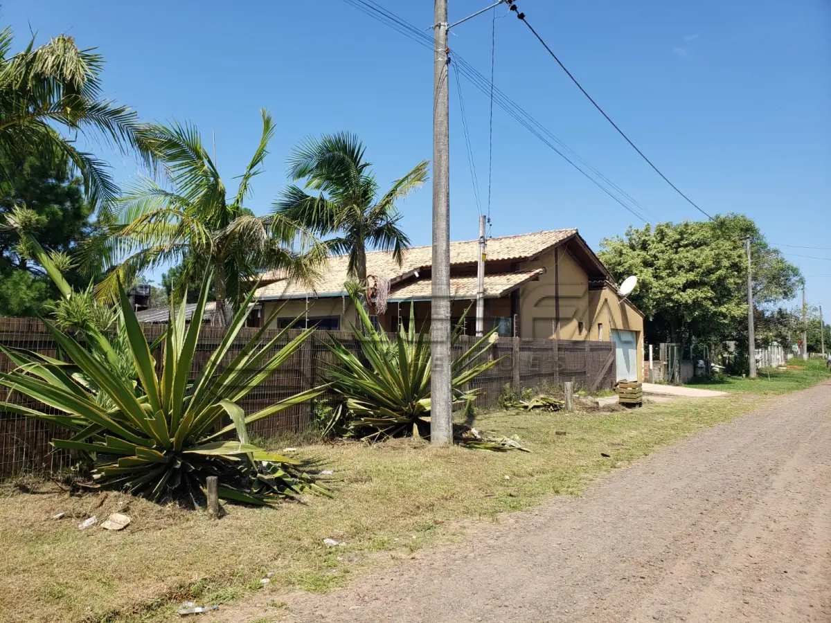 LOTE 001 - Terreno Urbano, com edificação, situado no jardim monte carlo, na Itapeva em Torres RS