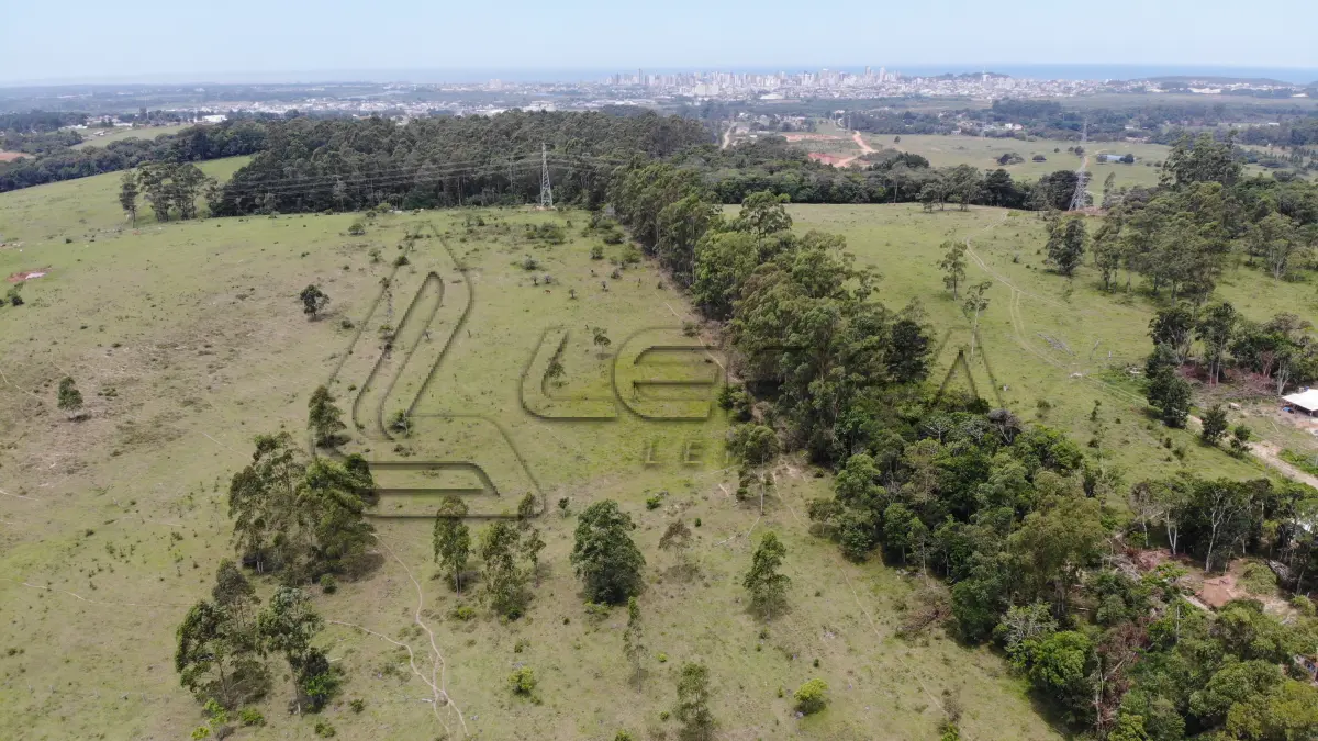 LOTE 001 - ÁREA DE 55.000M² (5,5 HÁ), COM FRENTE PARA BR 101, DISTANDO 1,5 KM DA RÓTULA DE ACESSO A CIDADE DE TORRES/RS