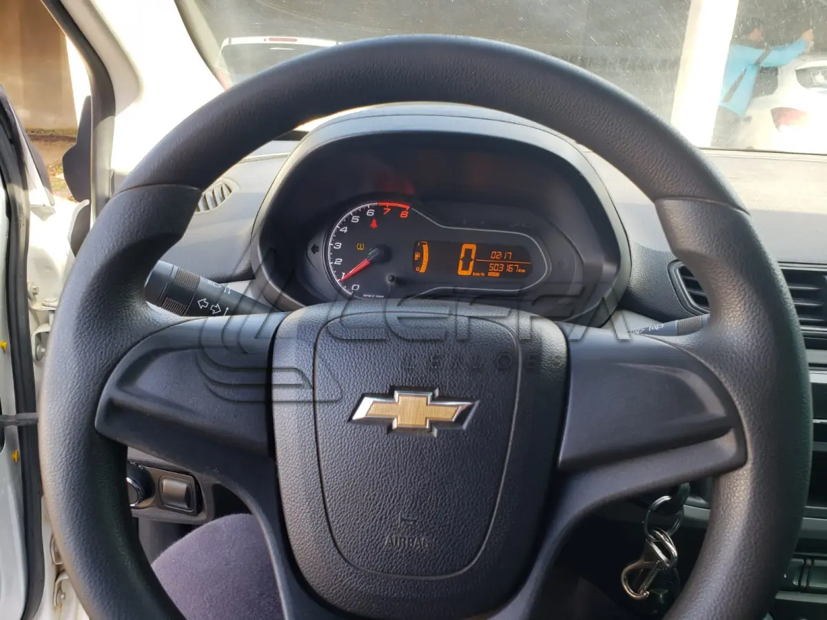 LOTE 005 - VEÍCULO CHEVROLET/ONIX, JOYE, PLACAS IXT-0096, ANO/MODELO 2017