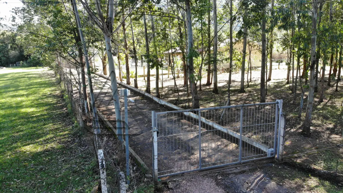 LOTE 001 - Área Rural, de 20.330,38m², na rua Canto Verde, em Sapiranga/RS