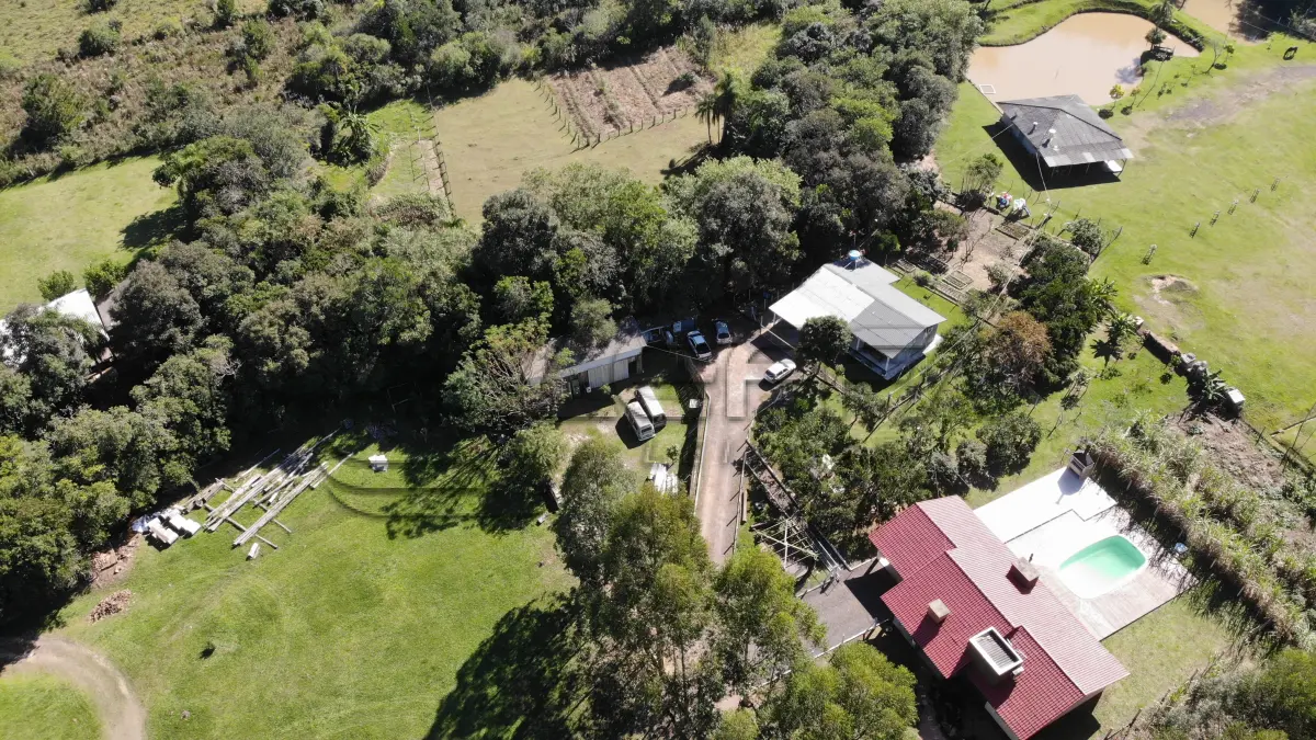 LOTE 001 - Área Rural, de 20.330,38m², na rua Canto Verde, em Sapiranga/RS