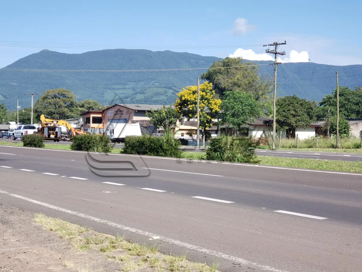 LOTE 001 - Fração Ideal DE 15,542,44 M² DO TODO MAIOR DE 38.244,00 M², de um terreno Rural na Sanga Funda em Terra de Areia/RS