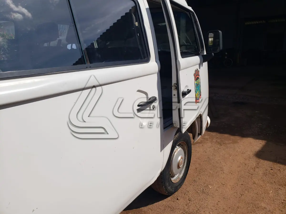 LOTE 004 - VEÍCULO KOMBI, FLEX, PLACAS IUV-6495, ANO/MODELO 2014