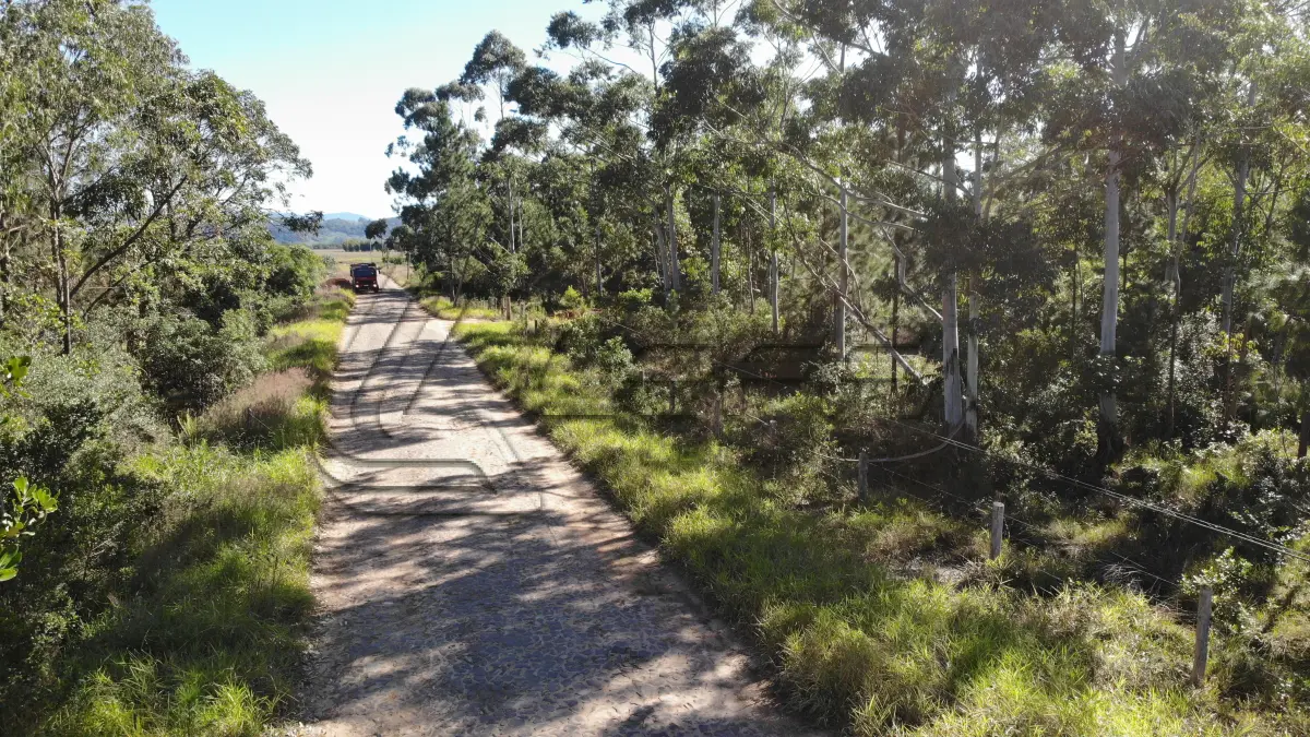 LOTE 004 - Terreno Urbano, lote 25 quadra 21, na Praia Tupynambá, em Torres/RS