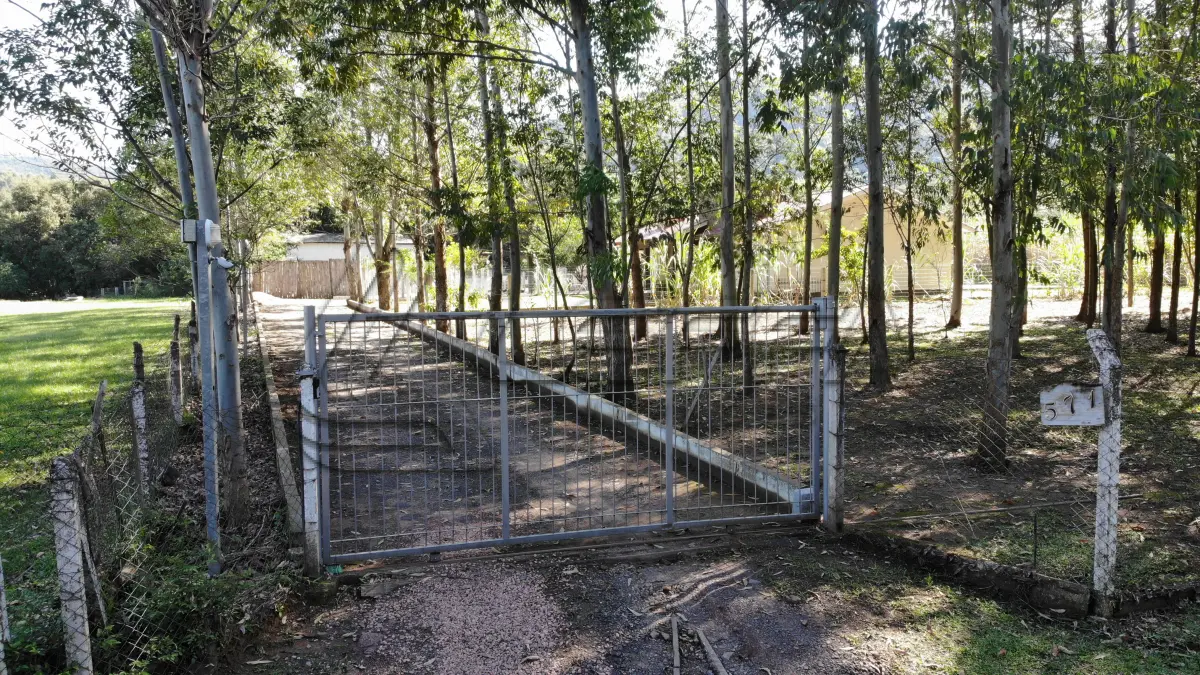 LOTE 001 - Área Rural, de 20.330,38m², na rua Canto Verde, em Sapiranga/RS