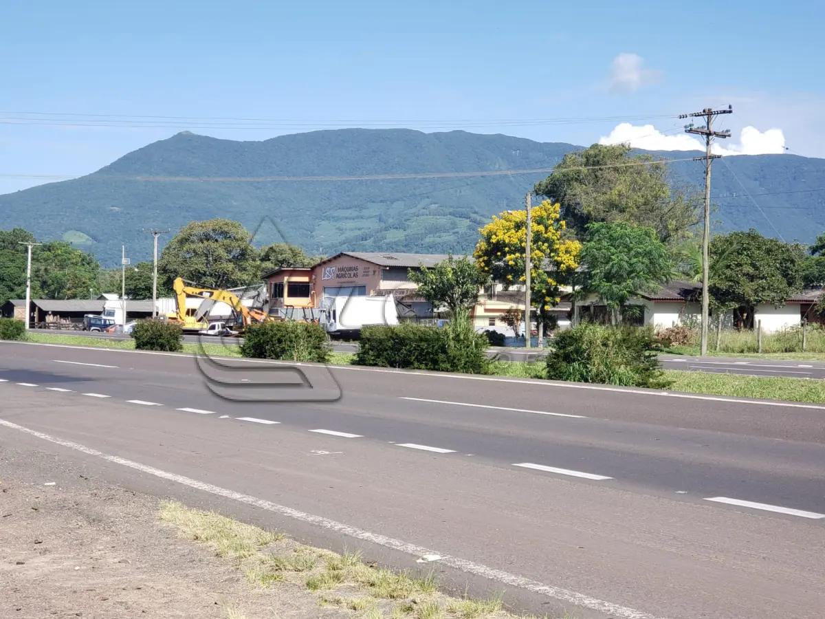 LOTE 001 - Fração Ideal DE 15,542,44 M² DO TODO MAIOR DE 38.244,00 M², de um terreno Rural na Sanga Funda em Terra de Areia/RS