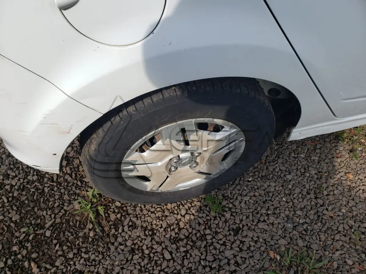 LOTE 005 - VEÍCULO CHEVROLET/ONIX, JOYE, PLACAS IXT-0096, ANO/MODELO 2017