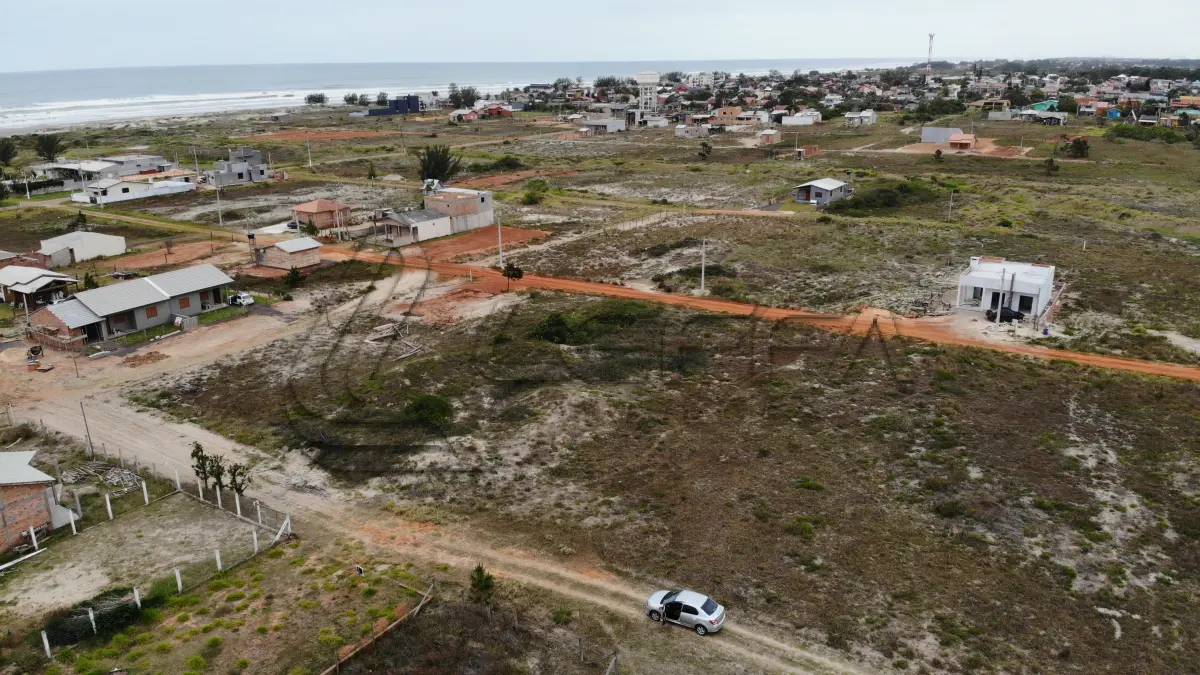 LOTE 002 - Terreno Urbano, Lote 13 Quadra 74, na Praia Real em Torres/RS