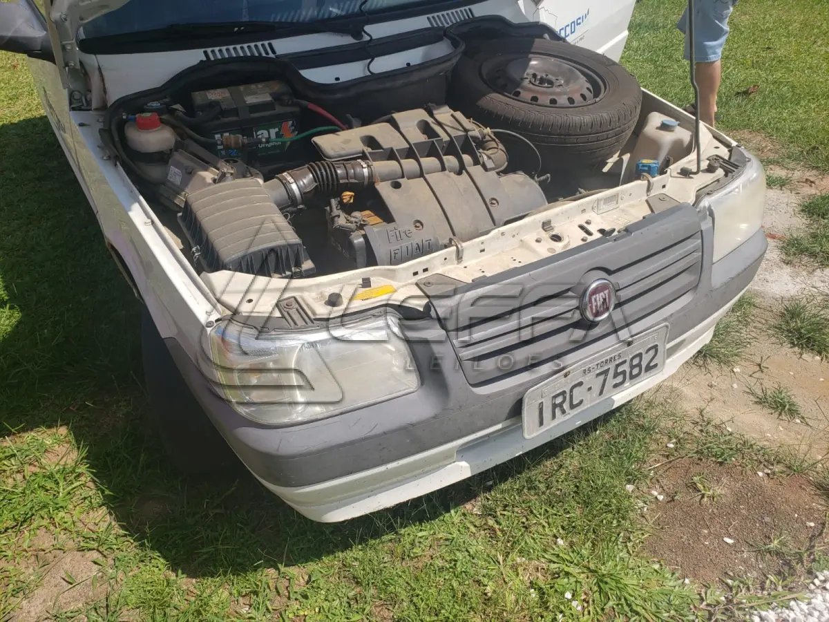 LOTE 001 - VEÍCULO FIAT UNO/MILLE, PLACAS IRC-7582, RENAVAM 233215964.