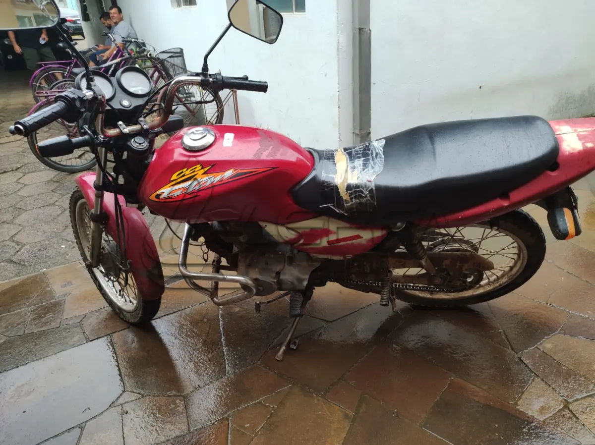 LOTE 002 - MOTOCICLETA HONDA /CG 125 TITAN KS, gasolina, placas ILE 7111, ano e modelo 2003