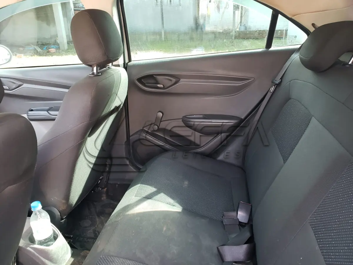 LOTE 005 - VEÍCULO CHEVROLET/ONIX, JOYE, PLACAS IXT-0096, ANO/MODELO 2017