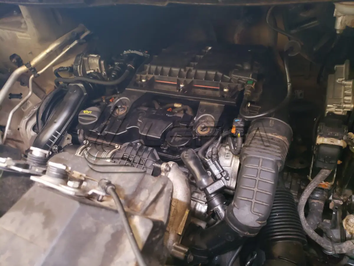 LOTE 001 - MICROONIBUS PEUGEOT, Expert Eurolaf, diesel, placas IZZ-6B74, ano 2019 e modelo 2020