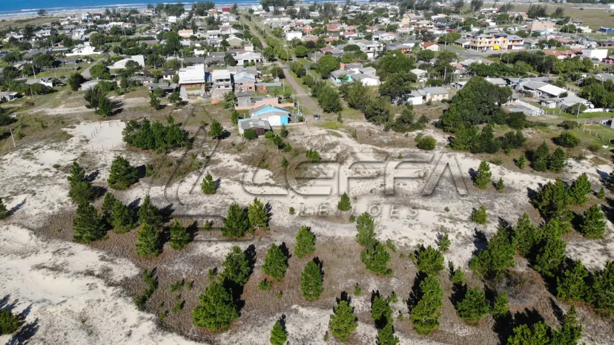 LOTE 002 - Terreno Urbano, Lote 11 Quadra 76, no Balneário Sereia do Mar em Arroio do Sal RS
