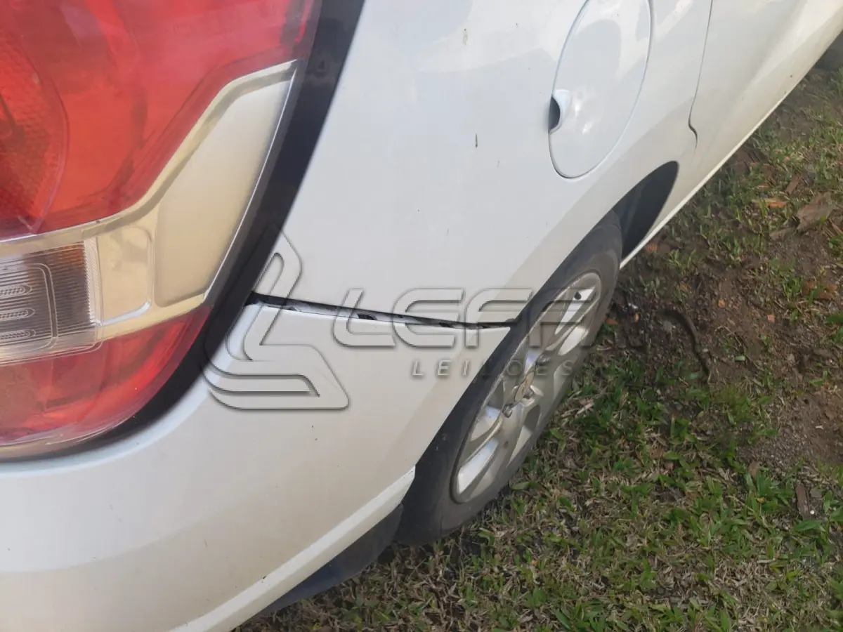 LOTE 002 - UM VEÍCULO GM/SPIN 1.8 LTZ, PLACA IVS-2894, ANO 2014, MODELO 2015, COM APROX 415.000 KM