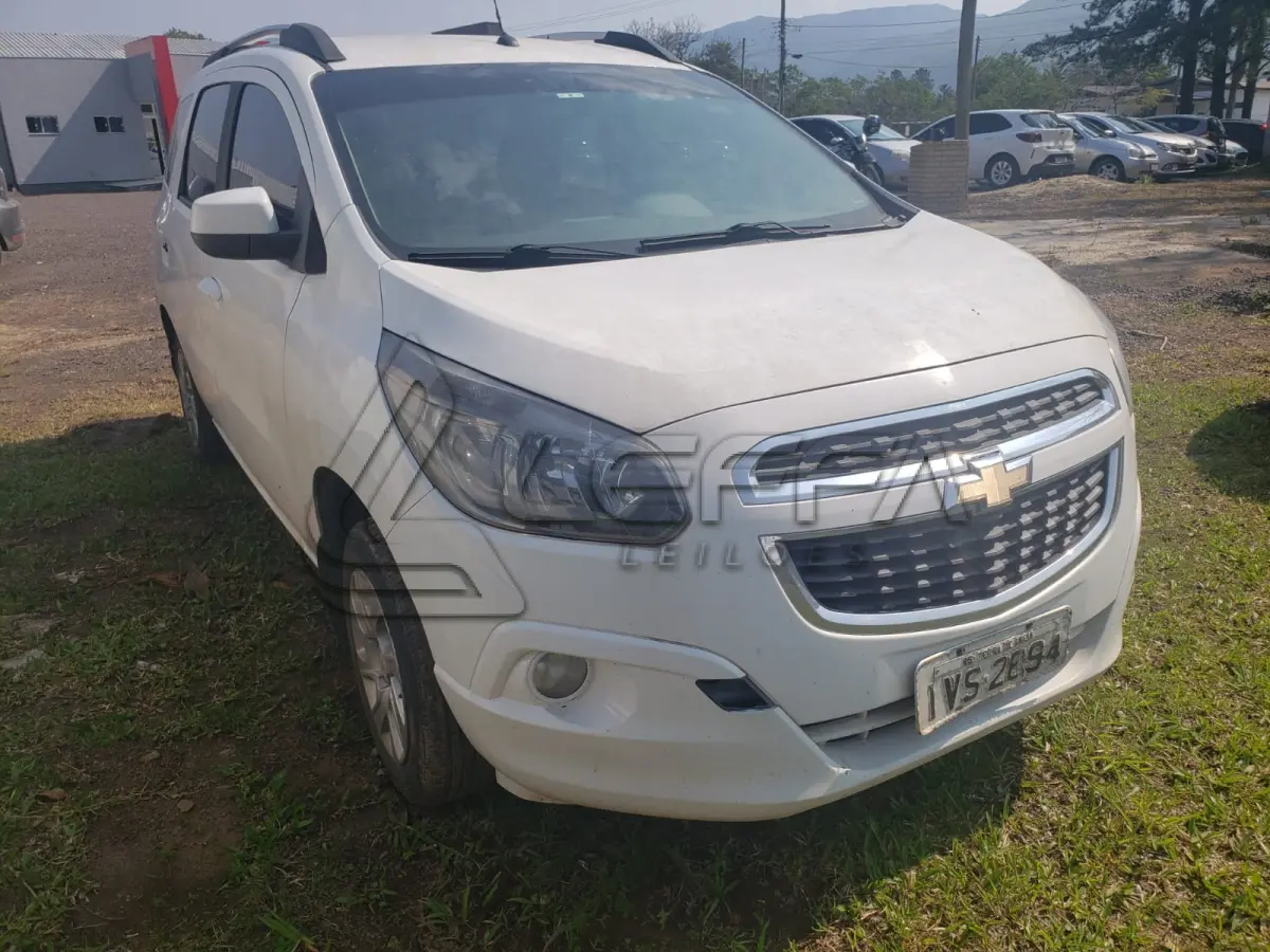 LOTE 002 - UM VEÍCULO GM/SPIN 1.8 LTZ, PLACA IVS-2894, ANO 2014, MODELO 2015, COM APROX 415.000 KM