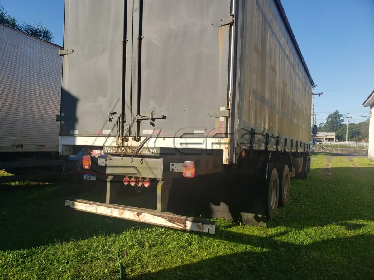 LOTE 002 - UM CAMINHÃO FORD/CARGO 2428E, PLACAS IOZ-7081, ANO 2008, MODELO 2009, CMT, 35,00 TONELADAS, COM CARROCERIA 9M
