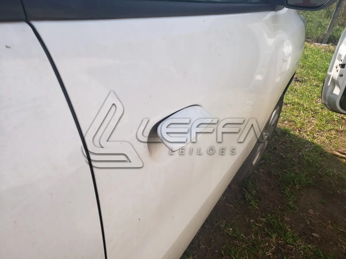 LOTE 002 - UM VEÍCULO GM/SPIN 1.8 LTZ, PLACA IVS-2894, ANO 2014, MODELO 2015, COM APROX 415.000 KM