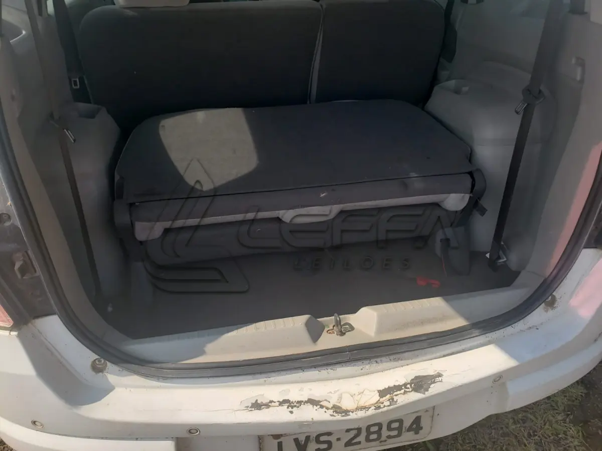 LOTE 002 - UM VEÍCULO GM/SPIN 1.8 LTZ, PLACA IVS-2894, ANO 2014, MODELO 2015, COM APROX 415.000 KM