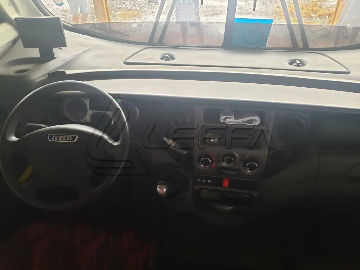 LOTE 004 - UM MICRO-ÔNIBUS URBANO GRAN S2 escolar, IVECO/MASCARELO