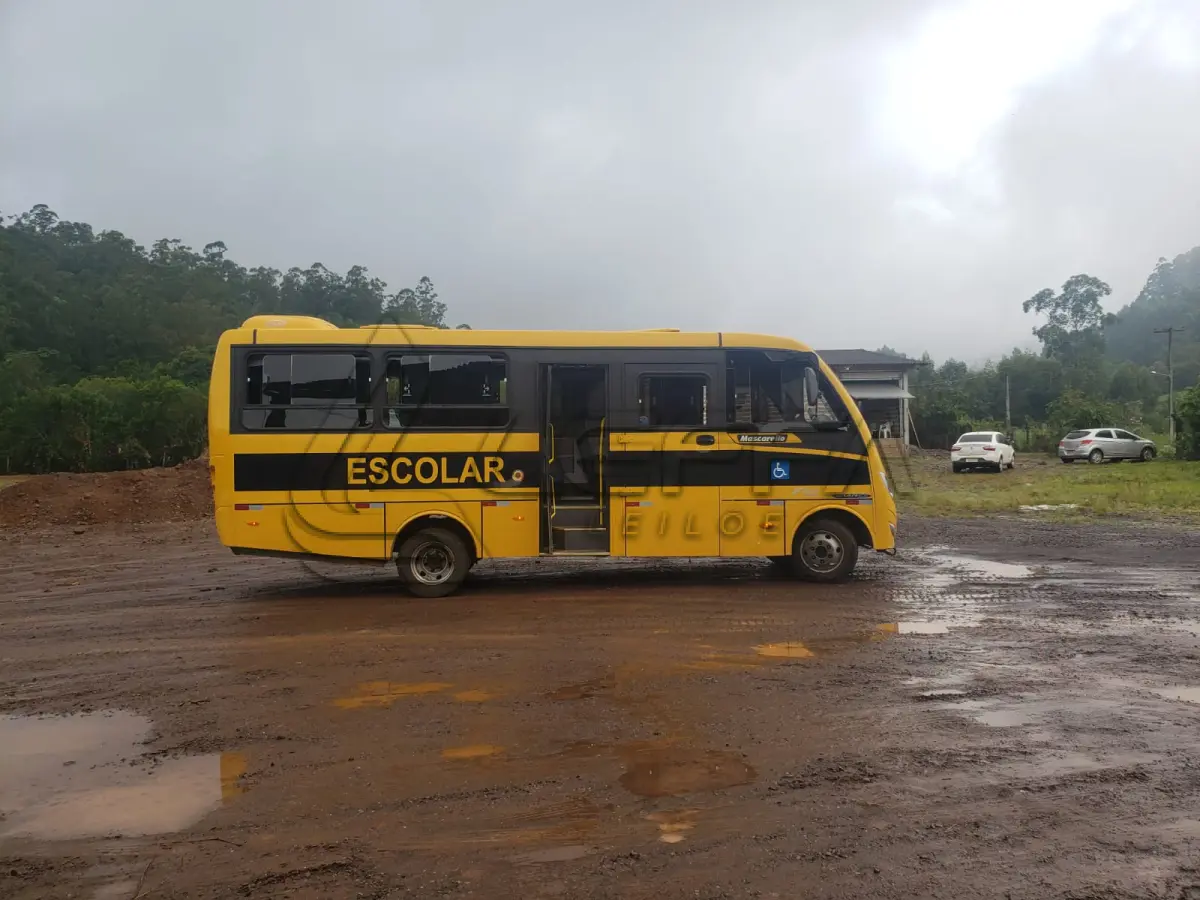 LOTE 004 - UM MICRO-ÔNIBUS URBANO GRAN S2 escolar, IVECO/MASCARELO