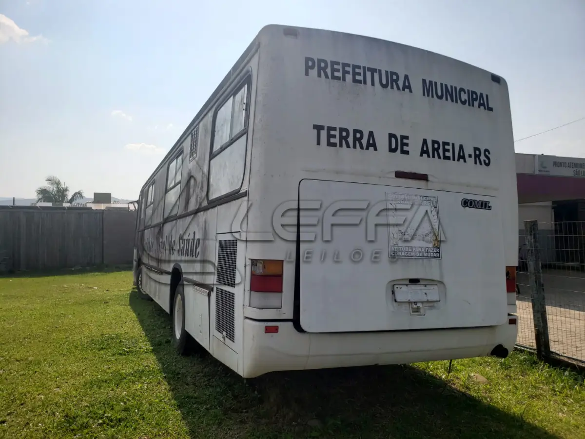 LOTE 004 - UM MOTOR-CASA/ÔNIBUS, PLACA IIR-1021, ANO/MODELO 1998