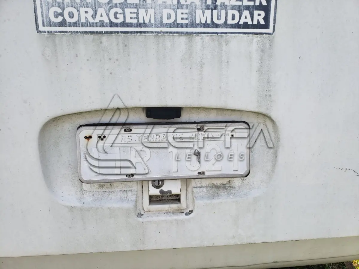 LOTE 004 - UM MOTOR-CASA/ÔNIBUS, PLACA IIR-1021, ANO/MODELO 1998