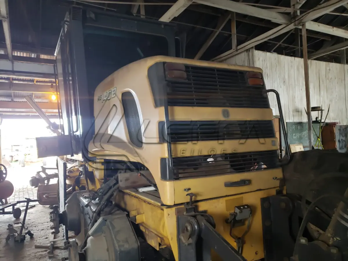 LOTE 006 - MOTONIVELADORA NEW HOLLAND, RG140B, diesel, ano e modelo 2009