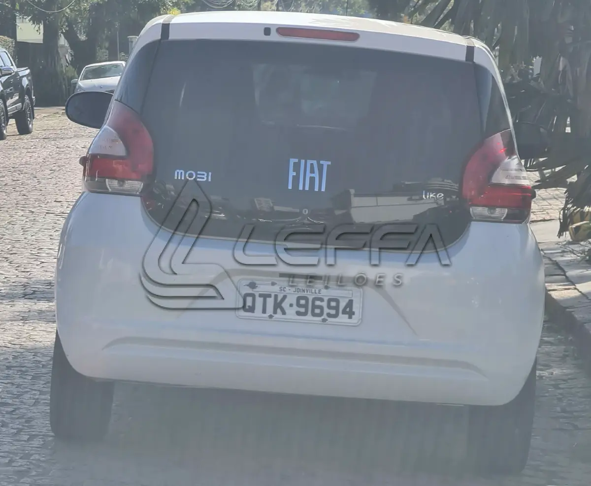 LOTE 003 - Um veículo automóvel FIAT/MOBI LIKE (Nacional) , cor branca, a álcool/gasolina, ano de fabricação e modelo 2019/2020, placa QTK9694