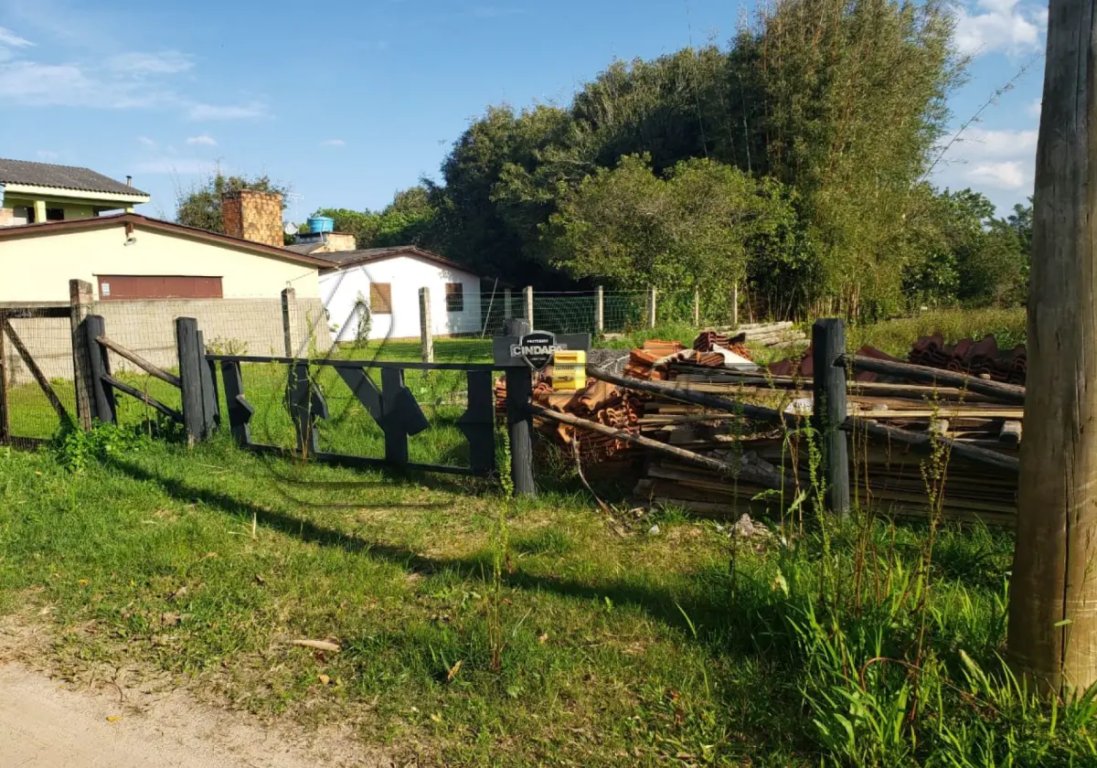 LOTE 001 - Terreno Urbano, Lote 11 Quadra 06, na Rondinha Velha em Arroio do Sal RS