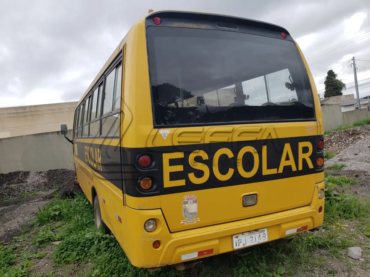 LOTE 011 - UM ÔNIBUS MARCOPOLO/VOLARE V8L ESC, DIESEL, PLACAS IPJ-2148, ANO 2008, MODELO 2009