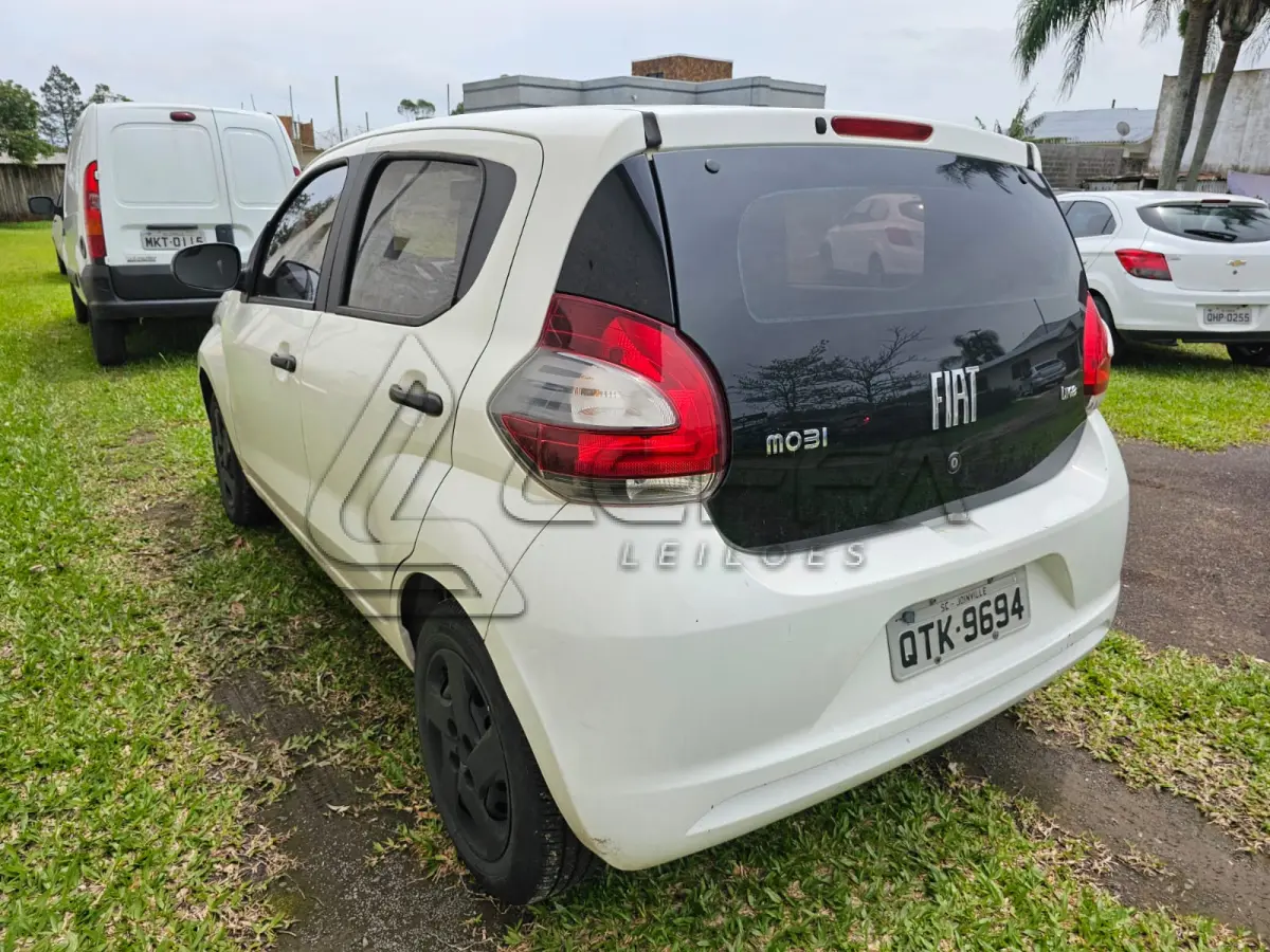 LOTE 003 - Um veículo automóvel FIAT/MOBI LIKE (Nacional) , cor branca, a álcool/gasolina, ano de fabricação e modelo 2019/2020, placa QTK9694