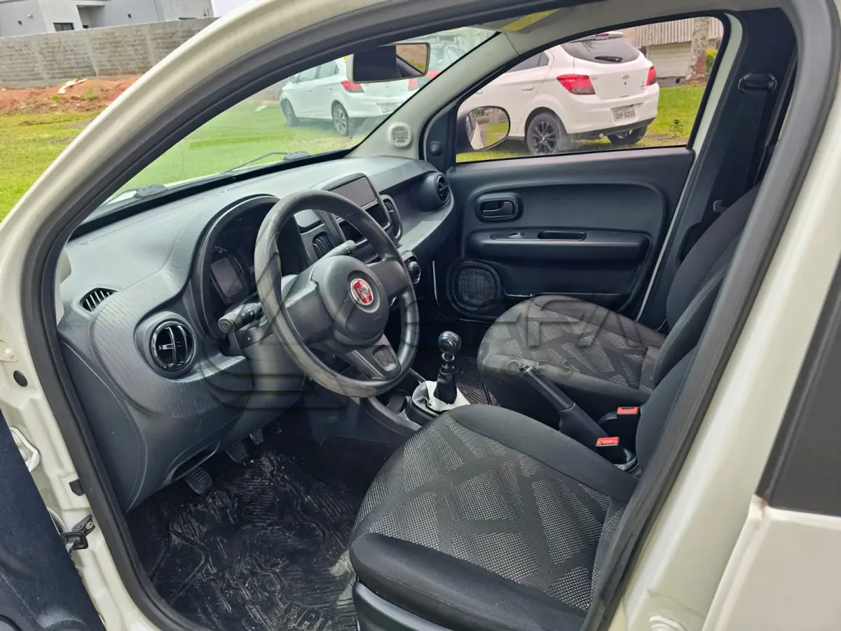 LOTE 003 - Um veículo automóvel FIAT/MOBI LIKE (Nacional) , cor branca, a álcool/gasolina, ano de fabricação e modelo 2019/2020, placa QTK9694